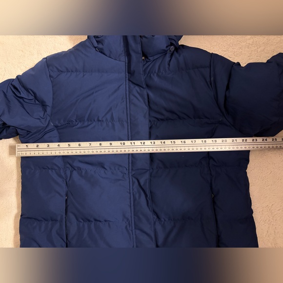 L.L. Bean Ultra Warm Long Down Coat Navy Puffer Women Size Petite Large - Picture 6 of 14